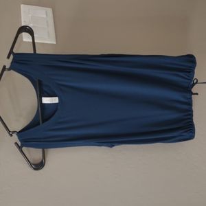 Lululemon split back tie bottom top size 6